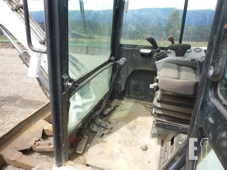 2001-bobcat-331e-image-10