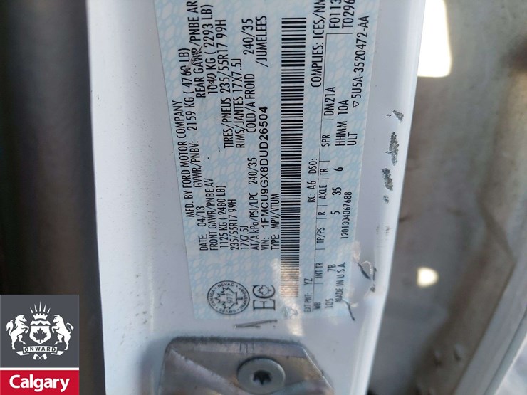 2013-ford-escape-se-image-24