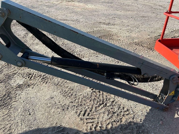 2015-skyjack-sj86t-image-14