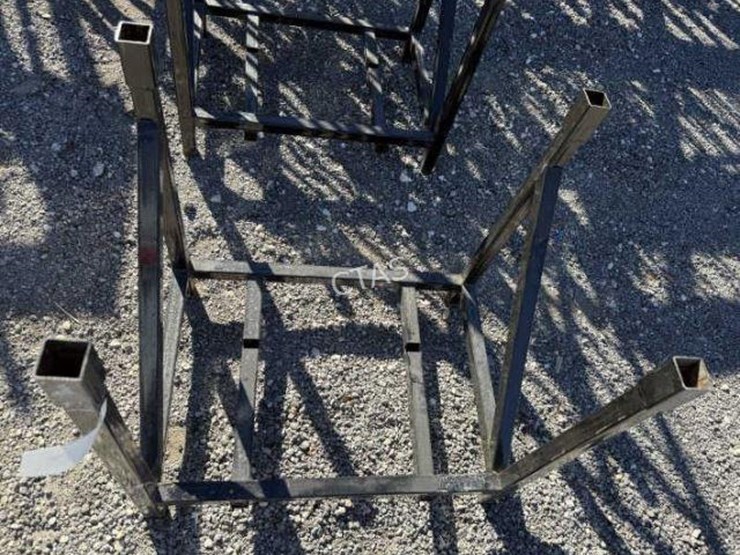 #27-•-metal-frame-/-rack---9.5"-x-24.5"-x-31.5"-image-3