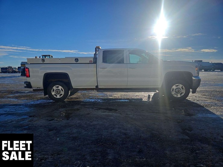 2017-gmc-sierra-2500hd-sle-image-6