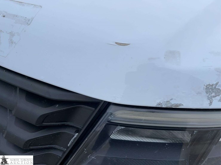 2018-ford-explorer-image-37