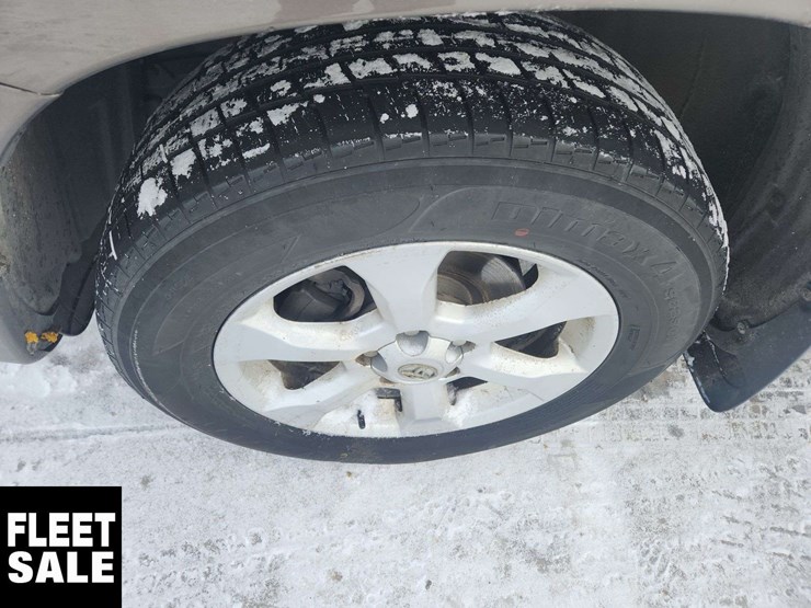 2009-toyota-rav4-image-12