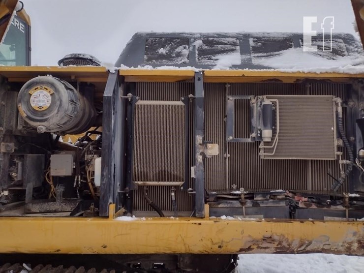 deere-350g-lc-image-29