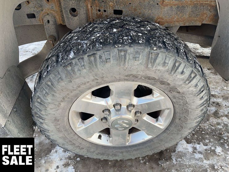 2015-dodge-2500-image-12