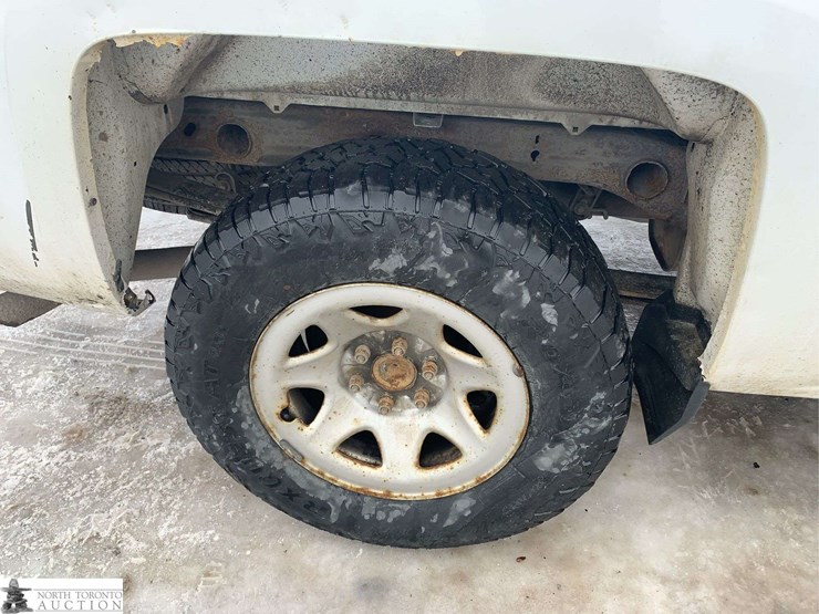 2018-chevrolet-silverado-1500-image-13