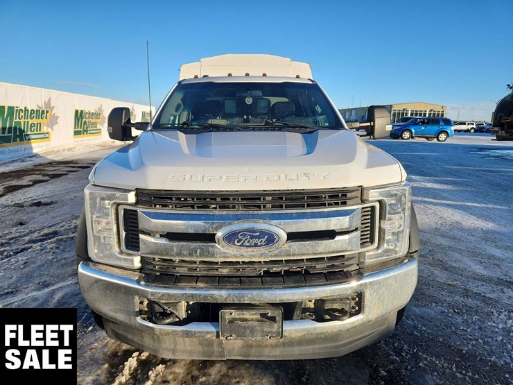 2018-ford-f550-image-9