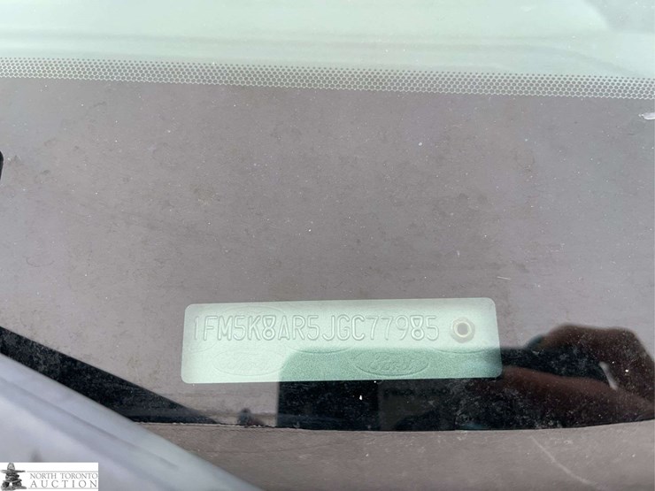 2018-ford-explorer-image-13