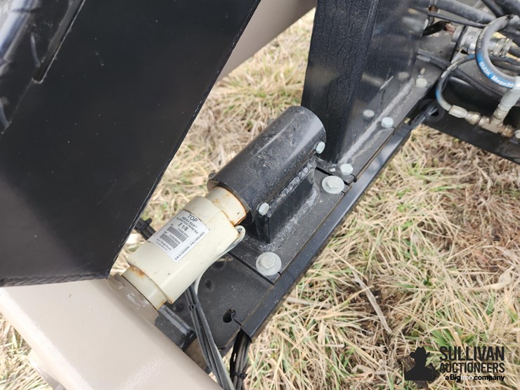 2013-j&m-275st-image-18