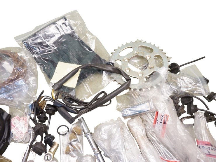 kawasaki-miscellaneous-parts-lot-image-6