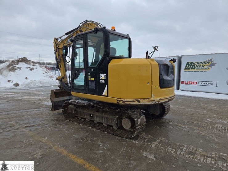 2017-caterpillar-307e2-image-3
