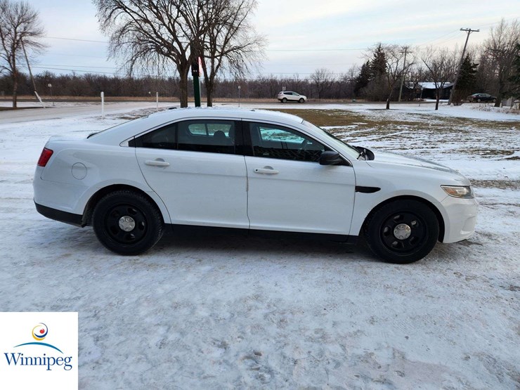 2014-ford-taurus-police-image-8