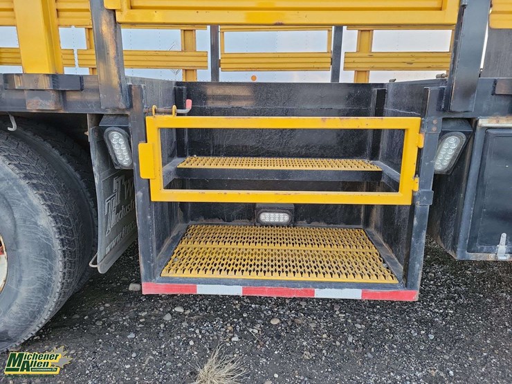 2015-international-durastar-4300-image-28