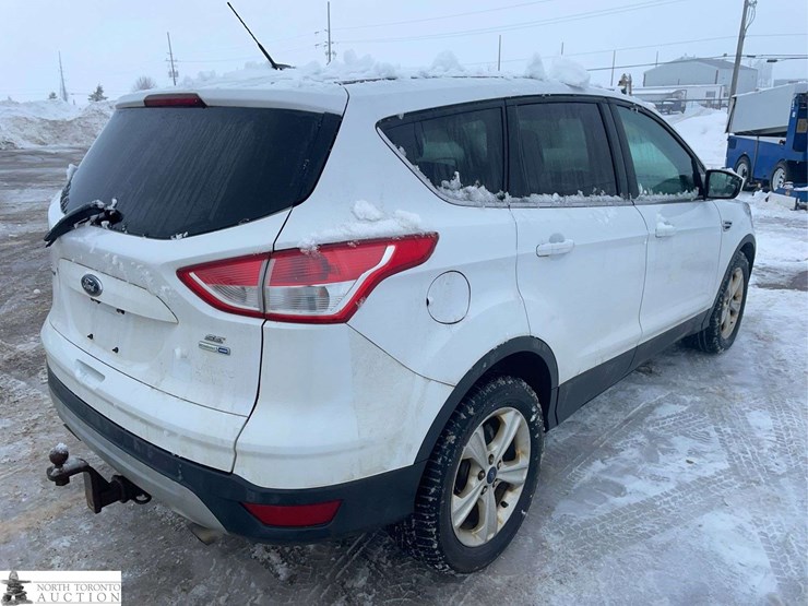 2015-ford-escape-image-5