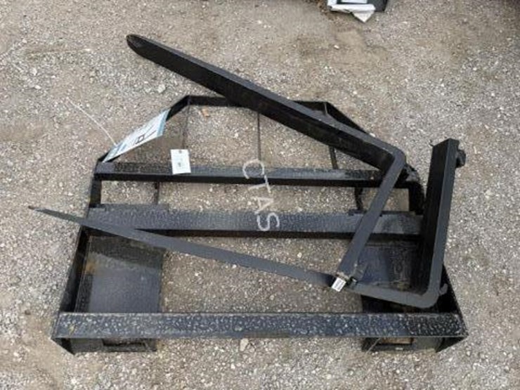 #181-•-skid-steer-pallet-forks-(agt)-image-1