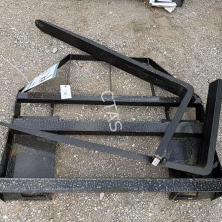#181 • Skid Steer Pallet Forks (AGT)