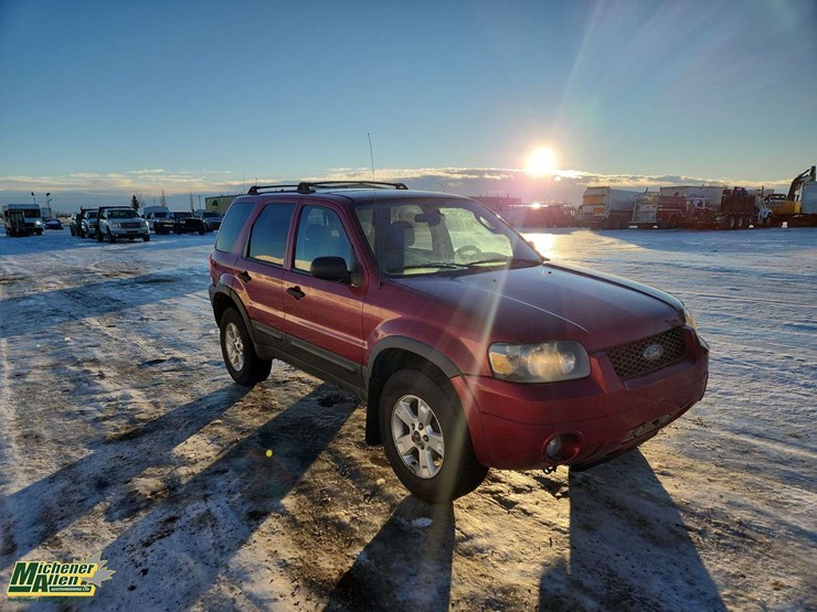2006-ford-escape-xlt-image-2