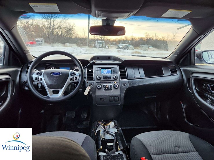 2014-ford-taurus-police-image-19
