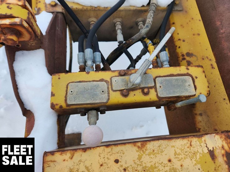 cable-roll-trailer-1973-fort-garry-s/a-14ft-reel-trailer-image-12