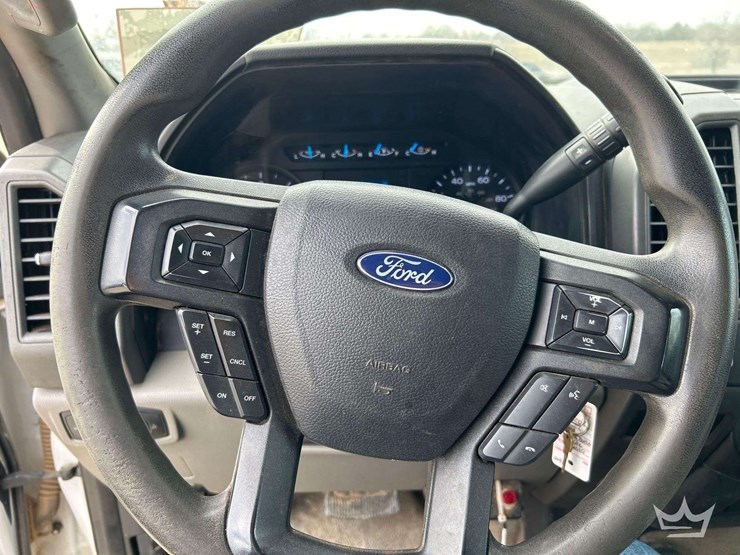 2017-ford-f550-image-14