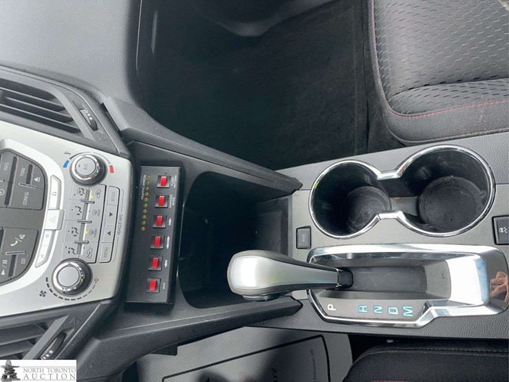 2014-chevrolet-equinox-image-19