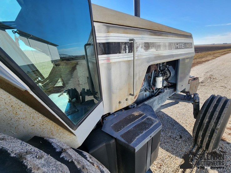 1989-white-140-image-14