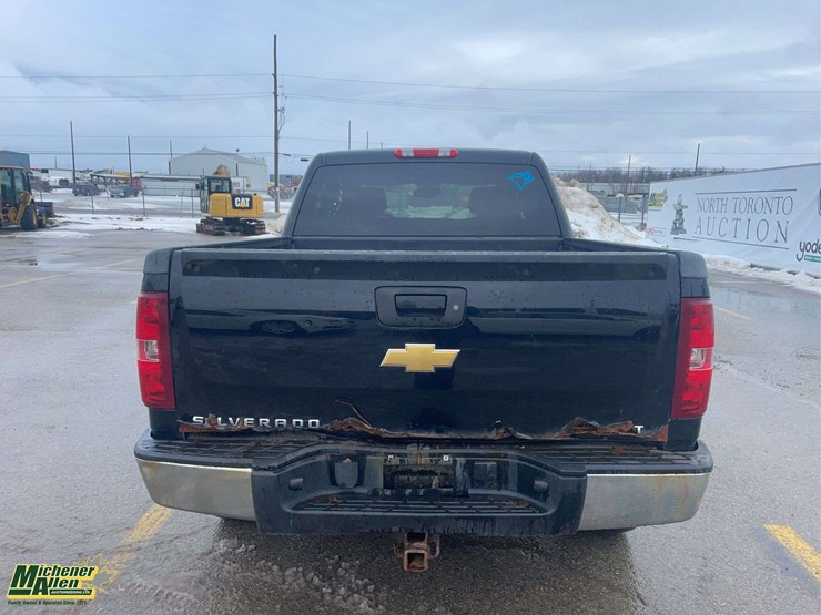 2013-chevrolet-silverado-1500-image-4