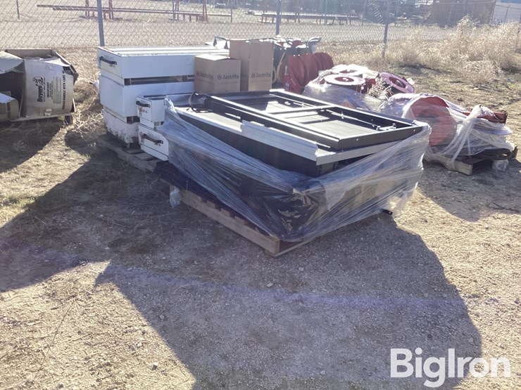 decked-storage-drawer-system-for-pickup-image-3