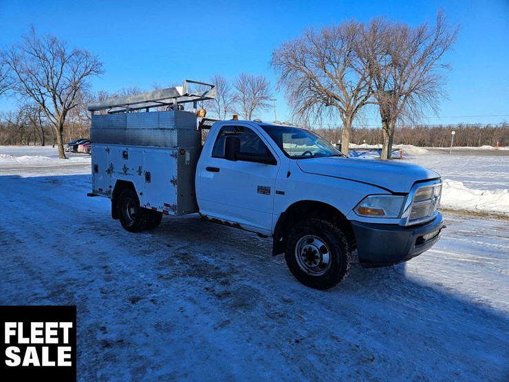 2011-ram-3500-st-image-2