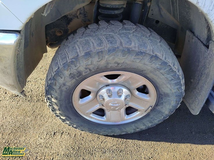 2015-dodge-3500-image-10