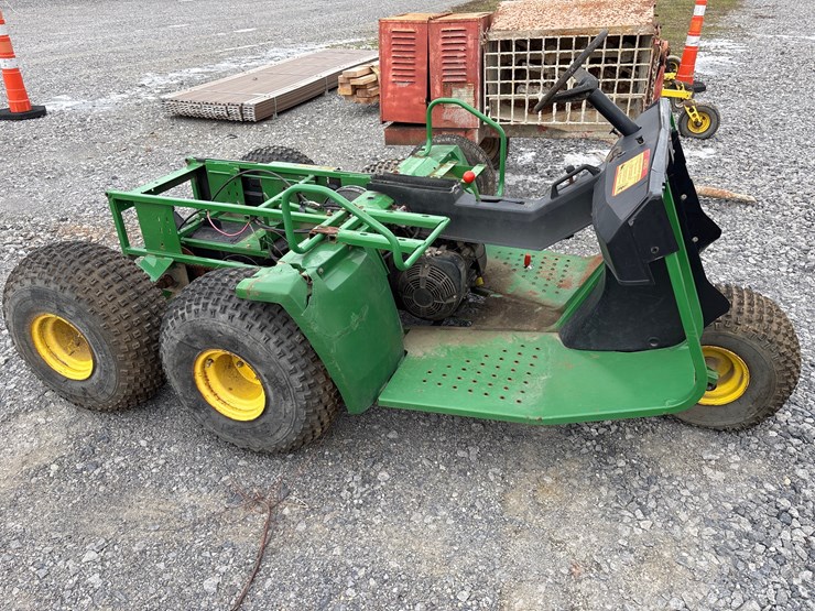 john-deere-gator-image-1