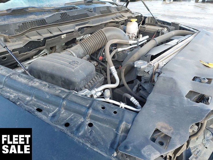 2023-ram-1500-classic-image-23