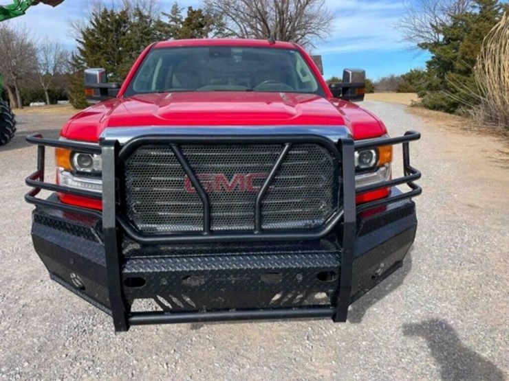 2016-gmc-2500-image-2