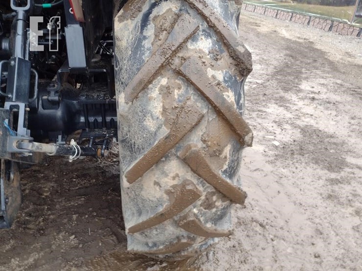 case-ih-farmall-95a-image-22