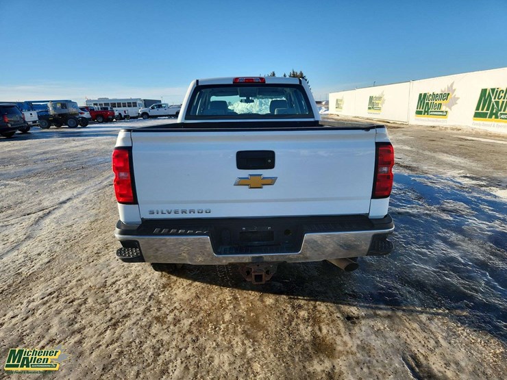 2015-chevrolet-silverado-2500hd-image-7