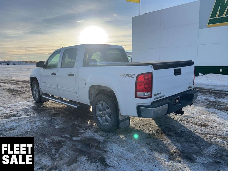 2012-gmc-sierra-1500-image-3