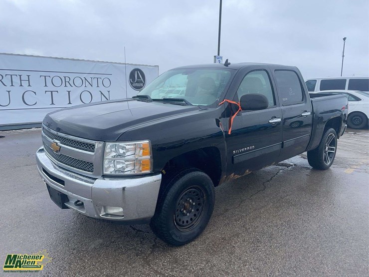 2013-chevrolet-silverado-1500-image-1