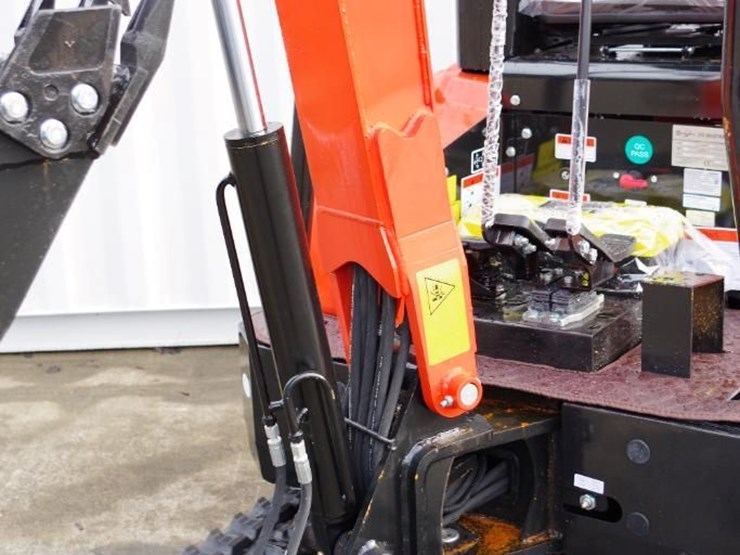 2025-cfg-industrial-1.3-ton-nt20-cz mini-excavator,-zonsen 23hp-gasoline-engine,-swing-boom,-unused-image-8