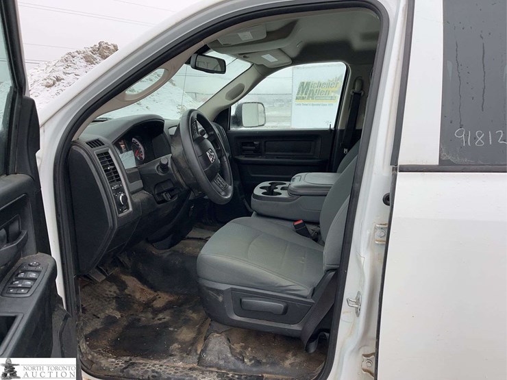 2018-dodge-1500-image-16