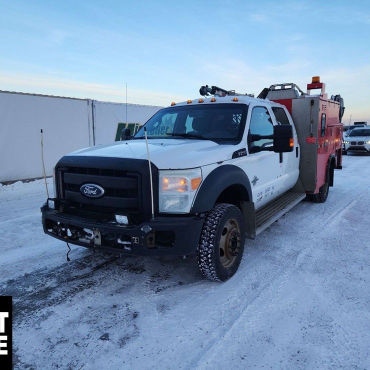 2011 FORD F550