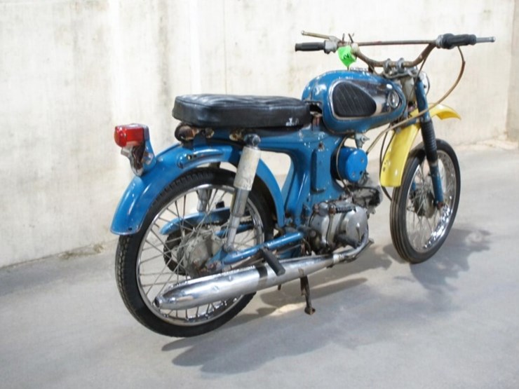 honda-s90-motorcycle-image-3