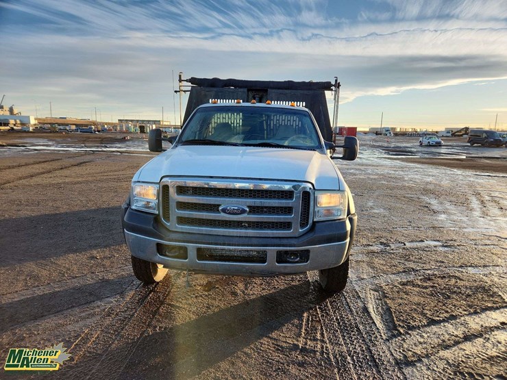 2005-ford-f550-image-20