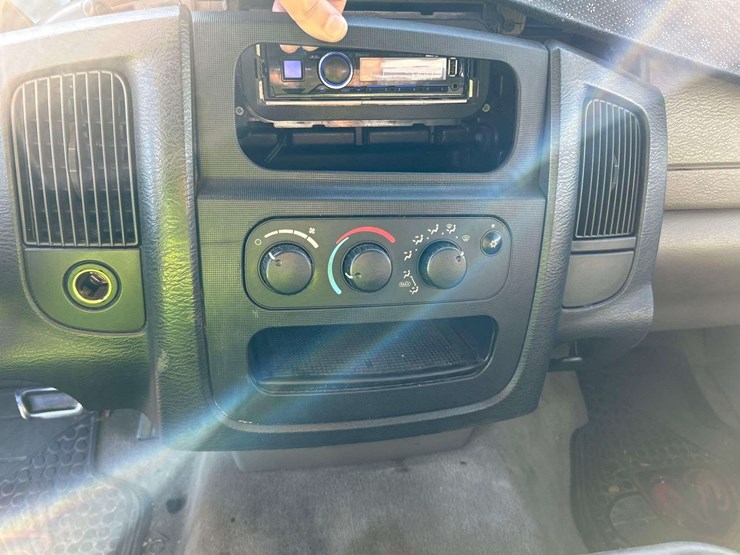 2003-dodge-ram-1500-image-16