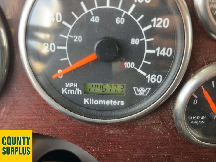 2016-western-star-4900-image-19