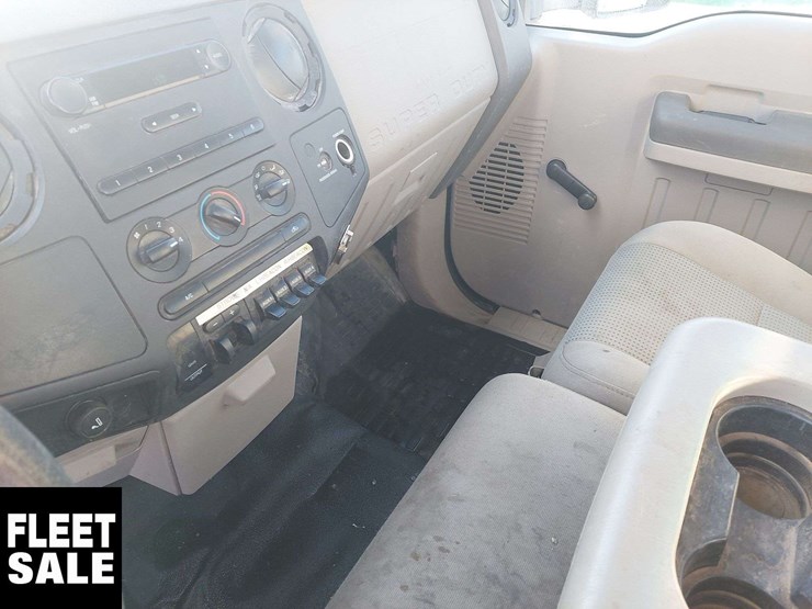 2008-ford-f550-image-18