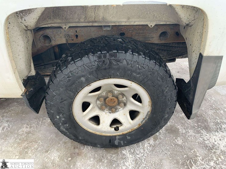 2018-chevrolet-silverado-1500-image-12