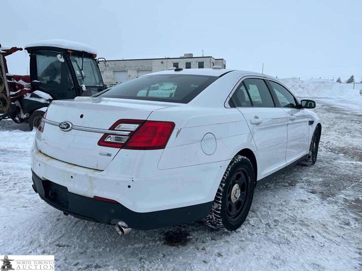 2013-ford-taurus-police-inte-image-6
