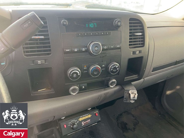 2010-gmc-sierra-1500-image-14