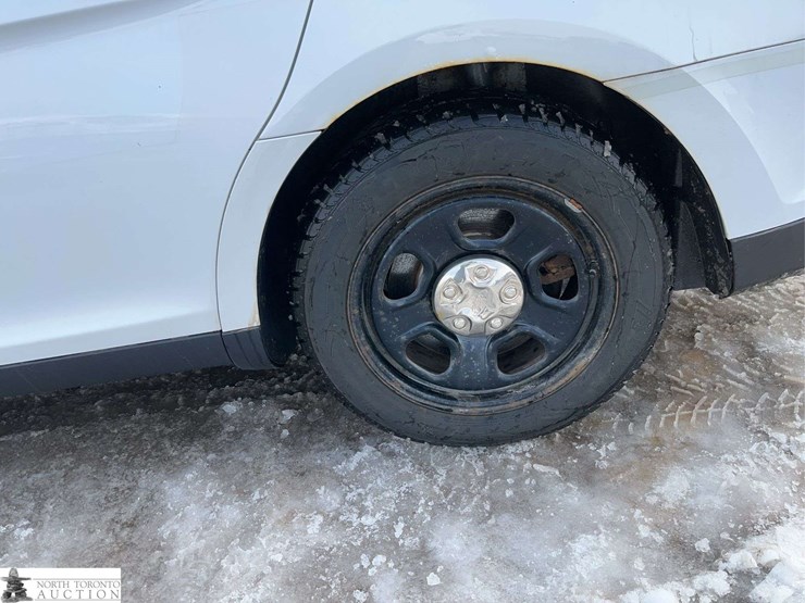 2016-ford-taurus-police-inte-image-13