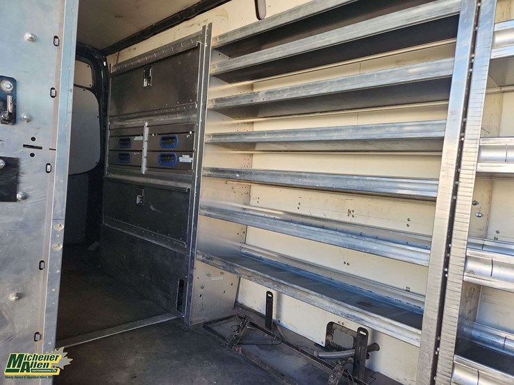 2015-mercedes-benz-sprinter-3500-image-14